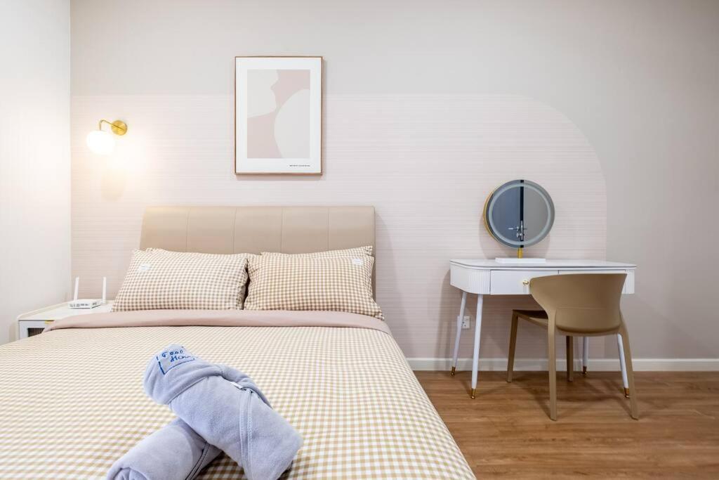 Pangsapuri Lights Sweethome@sunway Velocity Two 3br2bath