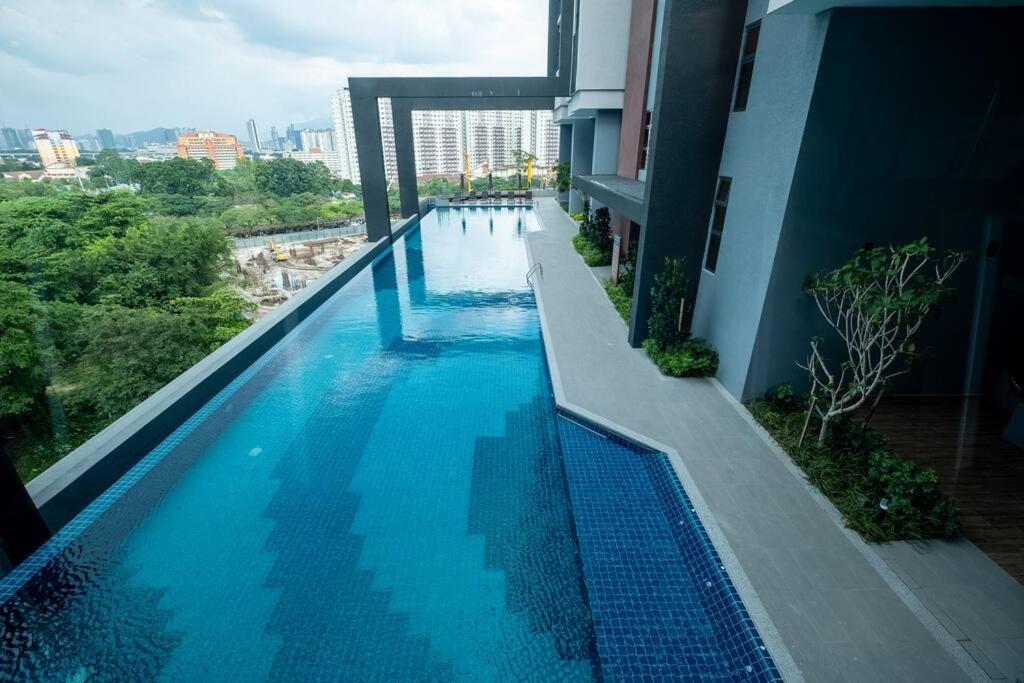 Lights Sweethome@sunway Velocity Two 3br2bath *