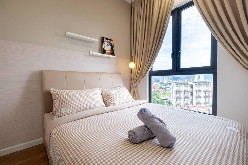 Lights Sweethome@sunway Velocity Two 3br2bath Pangsapuri *