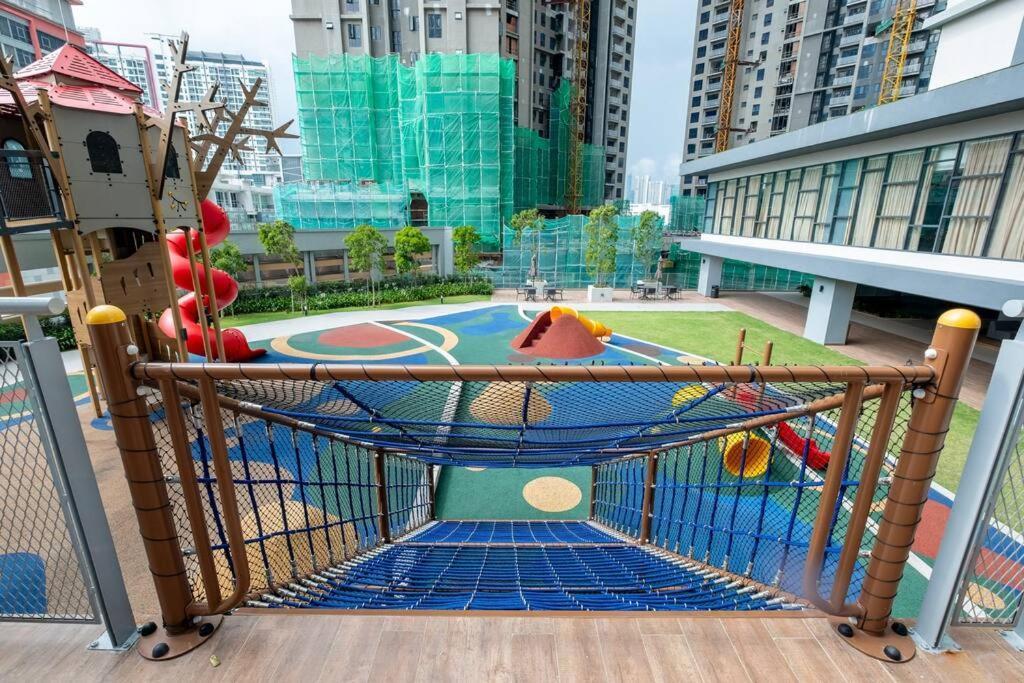 Pangsapuri Lights Sweethome@sunway Velocity Two 3br2bath
